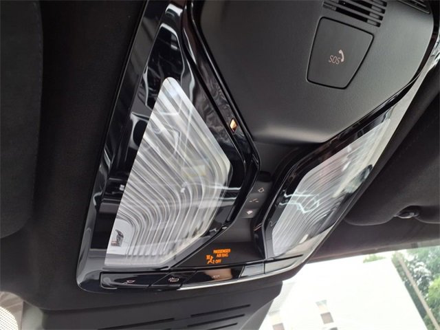 New 2026 BMW X7 M60i w/ Executive Package image 13