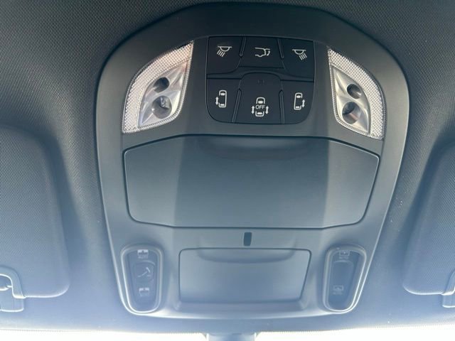 New 2026 Chrysler Pacifica Select image 25