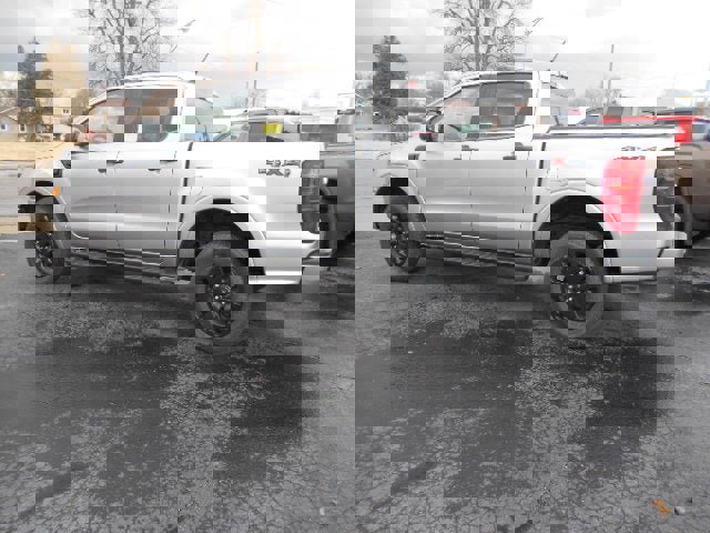 Used 2020 Ford Ranger XLT w/ Equipment Group 301A Mid AWD/4WD image 3