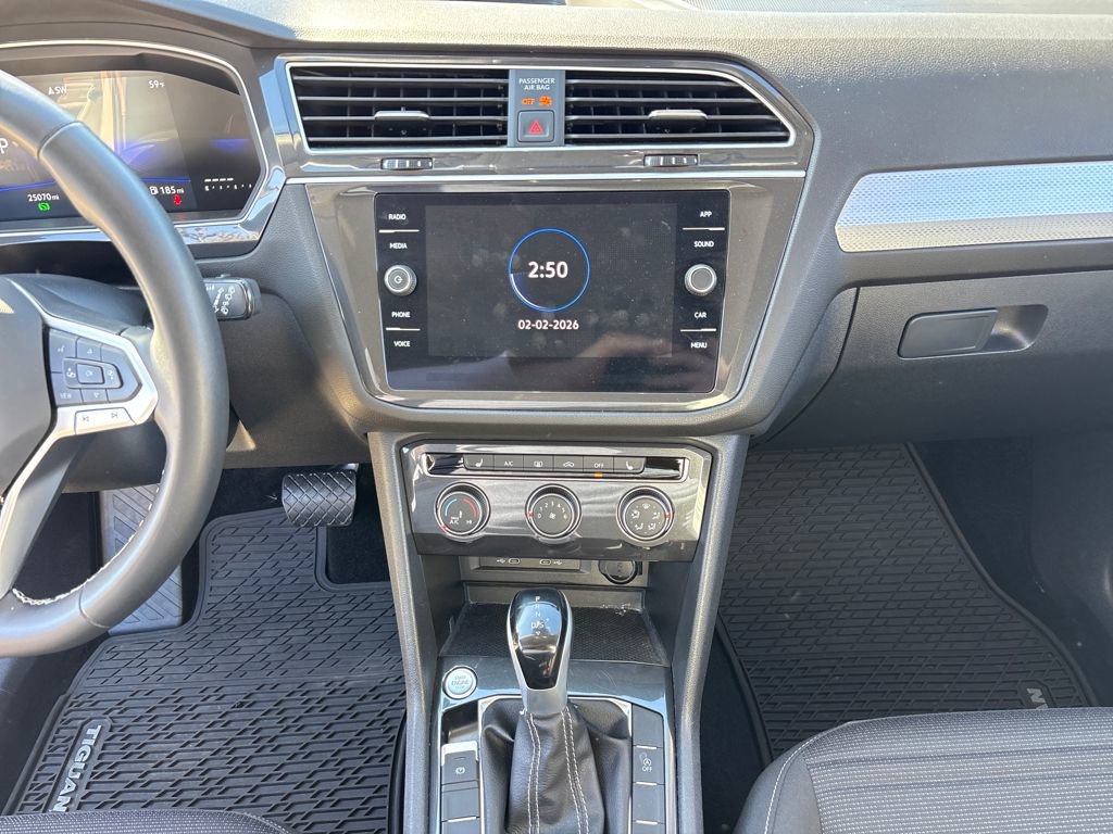 Used 2024 Volkswagen Tiguan S image 22