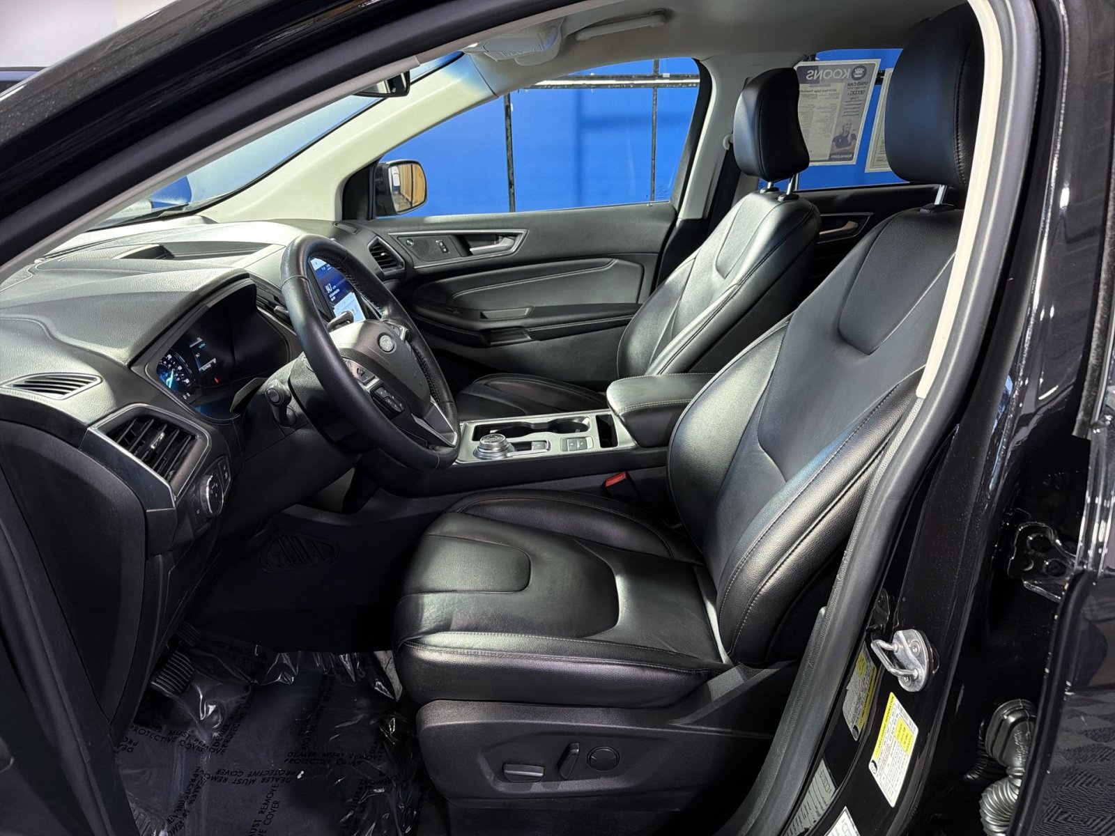 Used 2022 Ford Edge Titanium AWD/4WD image 24