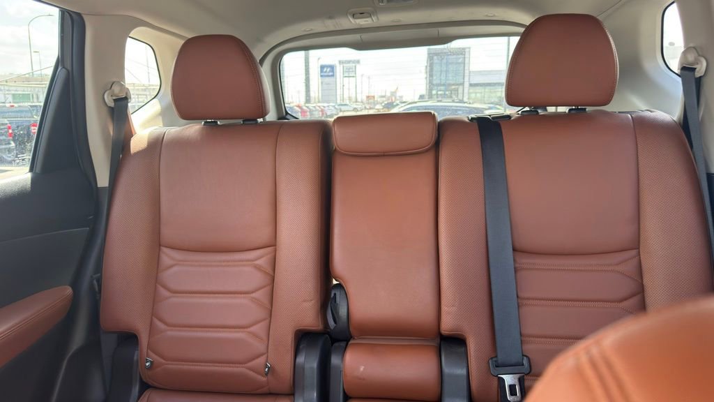 Used 2018 Nissan Rogue SL w/ Premium Package image 14