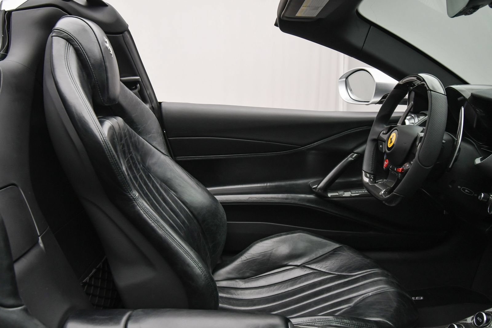 Used 2022 Ferrari 812 GTS RWD image 16