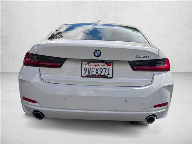 Used 2025 BMW 330i Sedan w/ Convenience Package RWD image 7