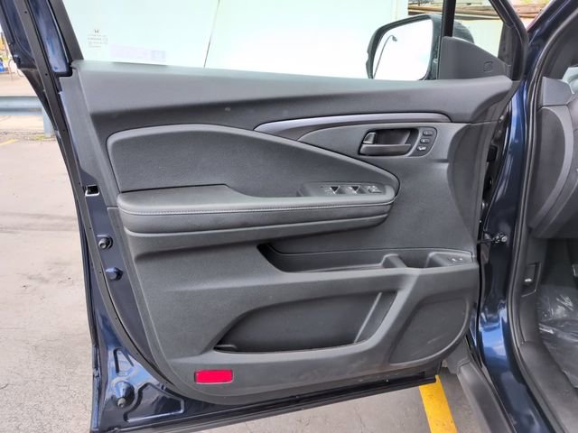 Used 2023 Honda Passport EX-L image 17