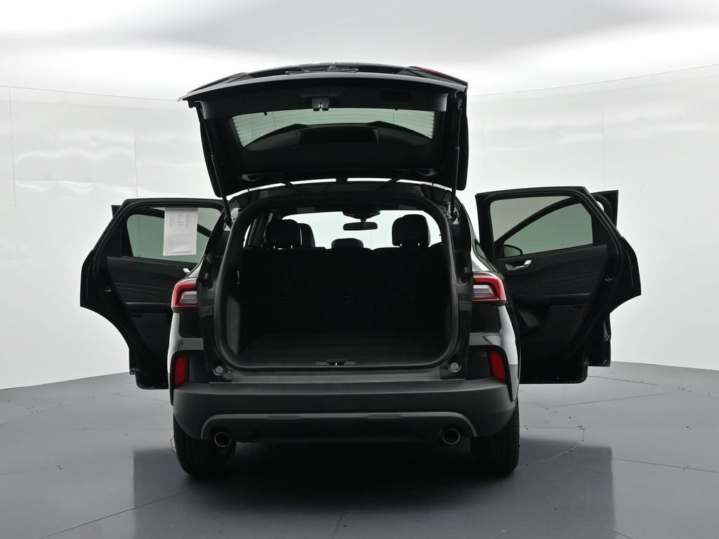 Certified 2025 Ford Escape ST-Line FWD image 29