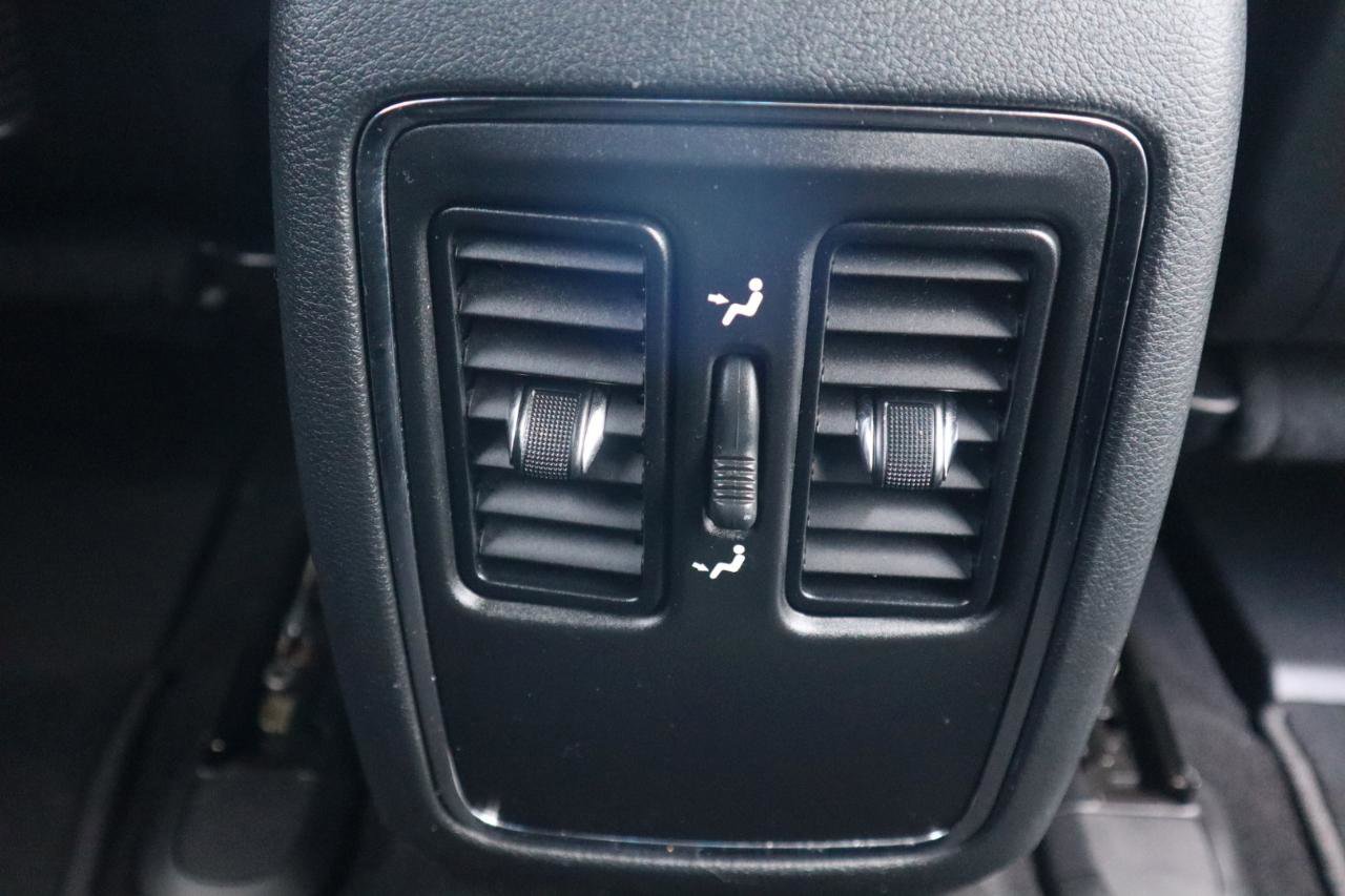 Used 2019 Jeep Grand Cherokee Laredo w/ 18" Wheel & 8.4" Radio Group image 47