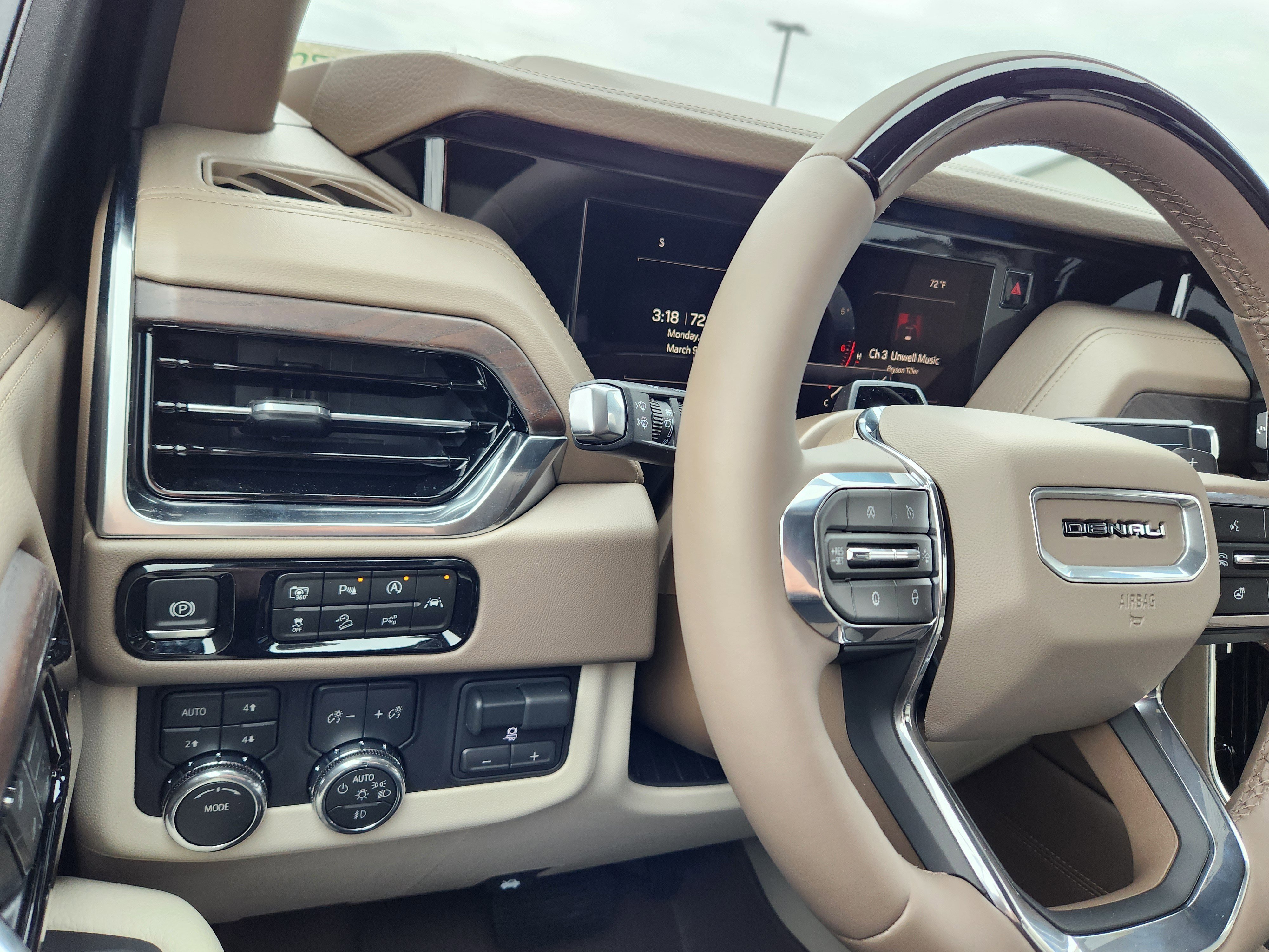 New 2026 GMC Yukon XL Denali w/ Denali Reserve Package image 16