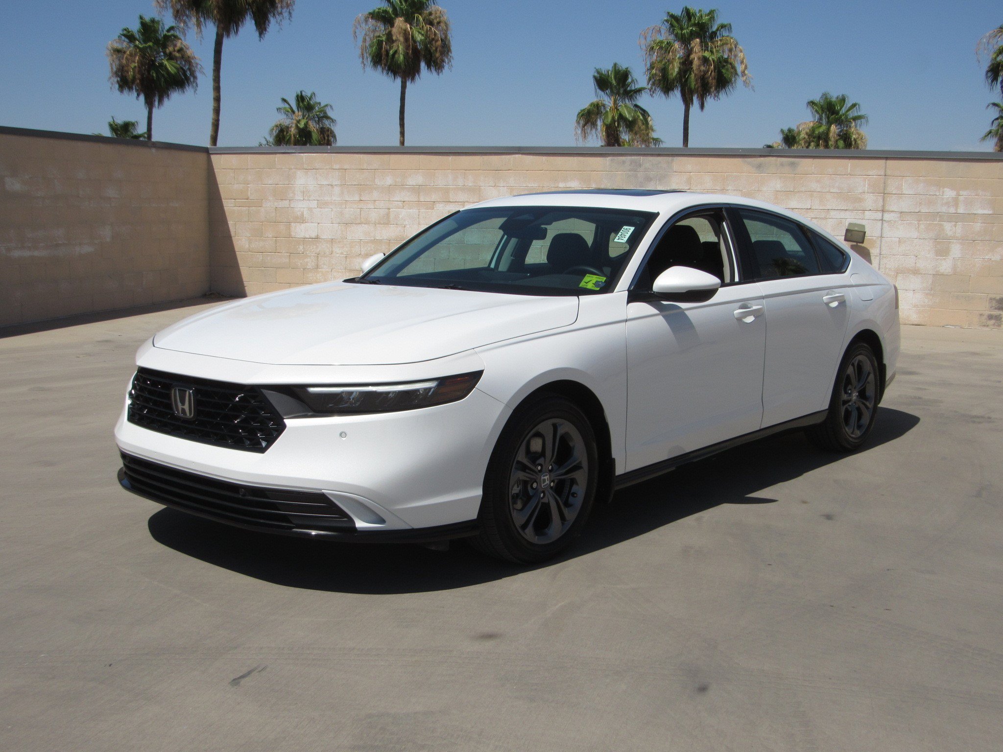 Certified 2025 Honda Accord EX-L image 1