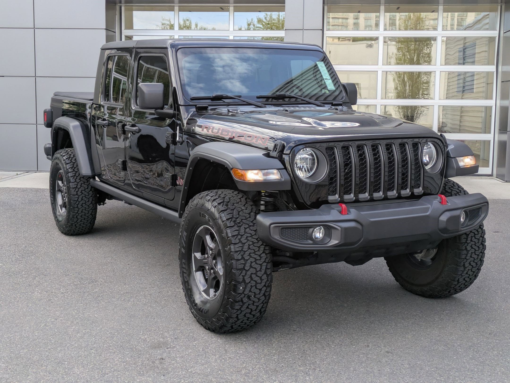 Used 2022 Jeep Gladiator Rubicon w/ Cold Weather Group image 3