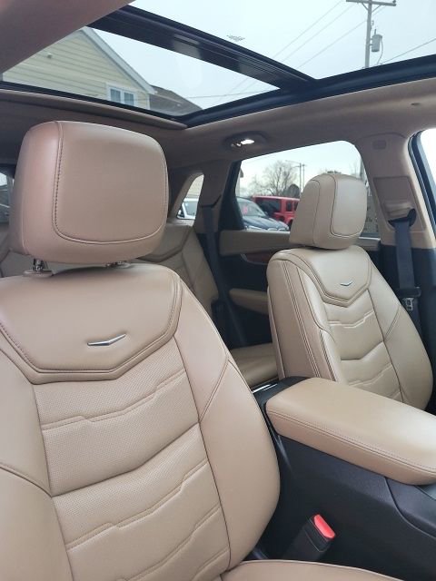 Used 2017 Cadillac XT5 Platinum w/ Driver Assist Package AWD/4WD image 20