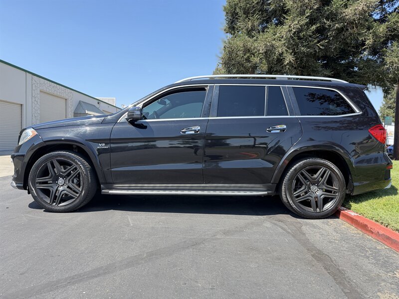 Used 2015 Mercedes-Benz GL 63 AMG 4MATIC image 6