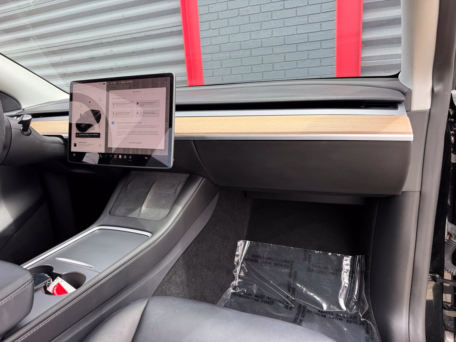 Used 2023 Tesla Model Y Performance AWD/4WD image 19