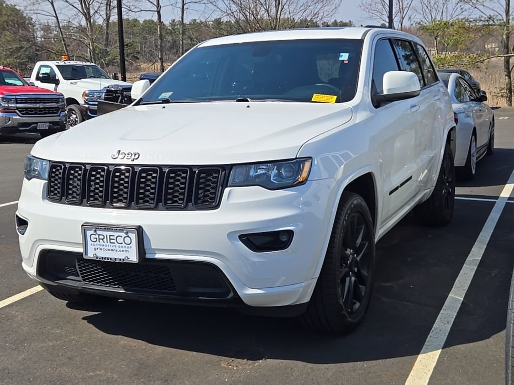 Used 2019 Jeep Grand Cherokee Altitude image 5