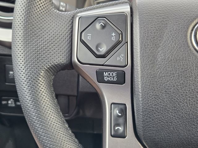 Used 2022 Toyota Tacoma Limited image 31