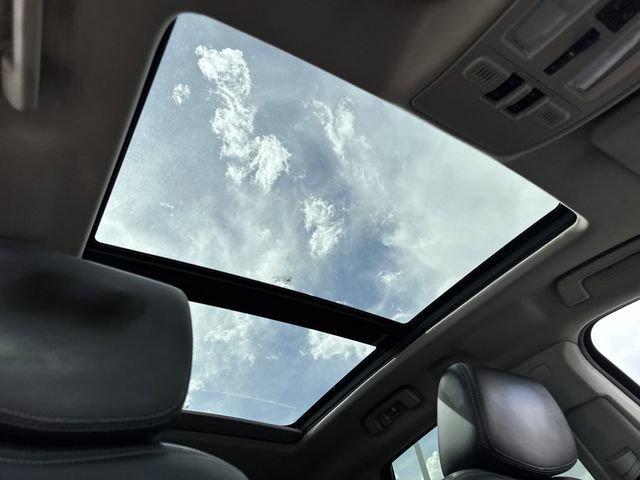 Used 2015 Cadillac SRX Luxury w/ Driver Awareness Package image 29