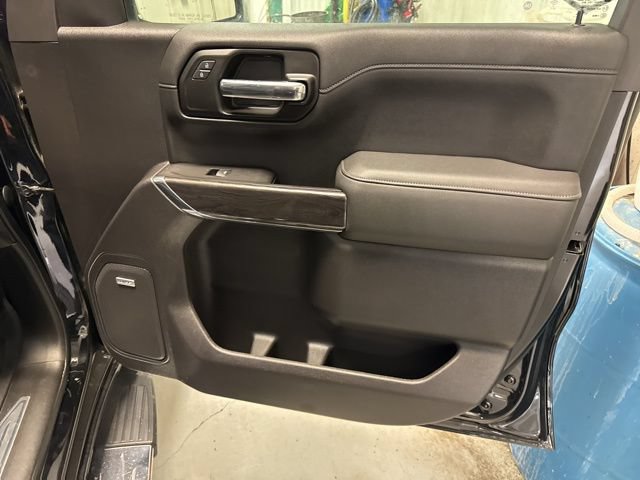 Used 2020 Chevrolet Silverado 1500 LTZ w/ LTZ Plus Package AWD/4WD image 26