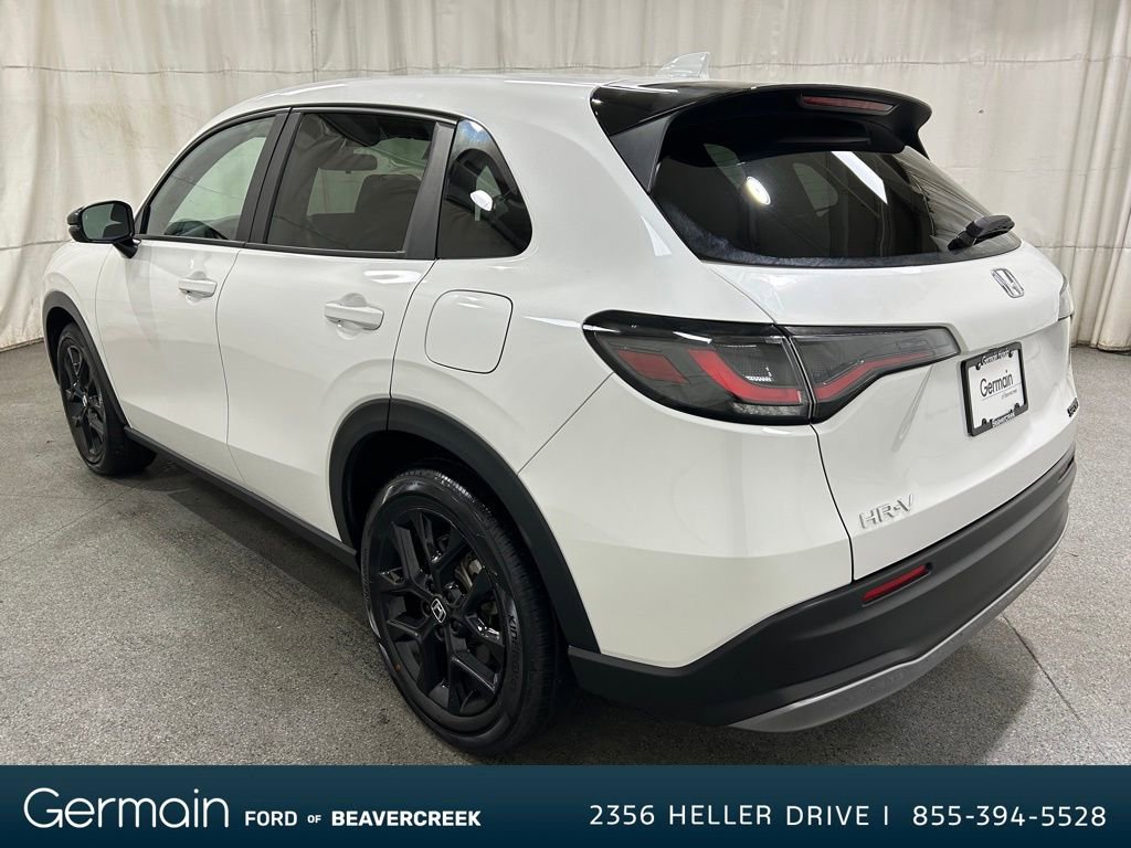 Used 2025 Honda HR-V Sport image 6