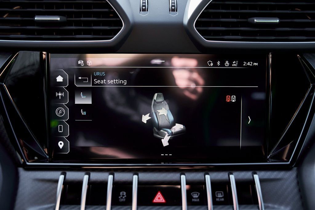 Used 2024 Lamborghini Urus Performante image 89