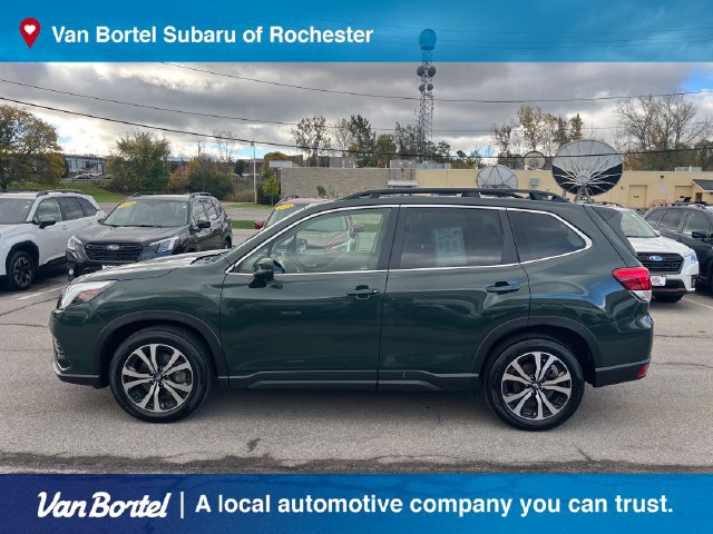 Used 2024 Subaru Forester Limited AWD/4WD image 2
