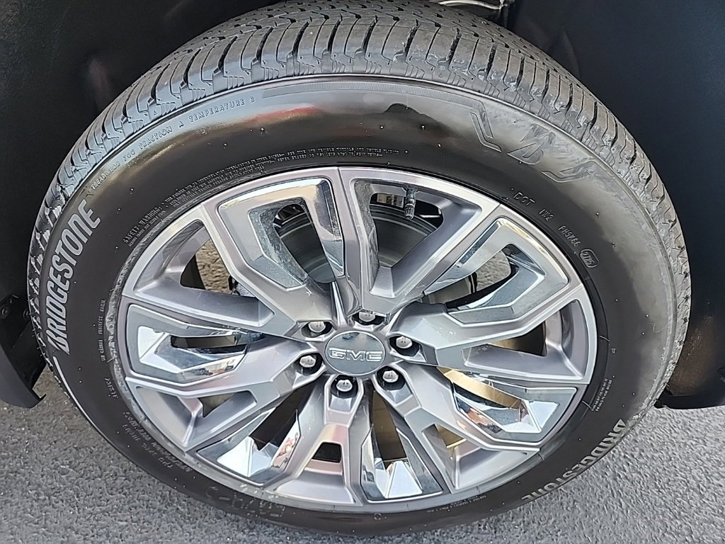 New 2026 GMC Sierra 1500 Denali image 9