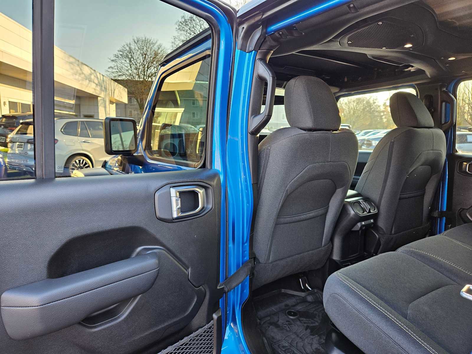 Used 2024 Jeep Wrangler Willys image 18