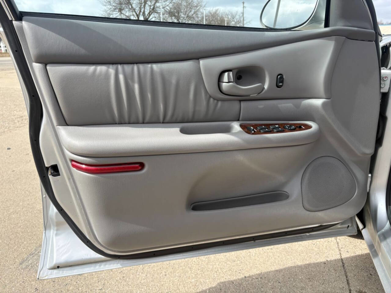 Used 2004 Buick Century Custom image 6