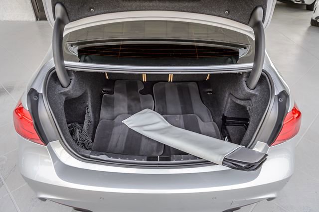 Used 2017 BMW 340i xDrive Sedan image 11