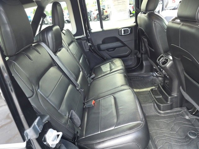 Used 2020 Jeep Wrangler Unlimited Sahara image 42