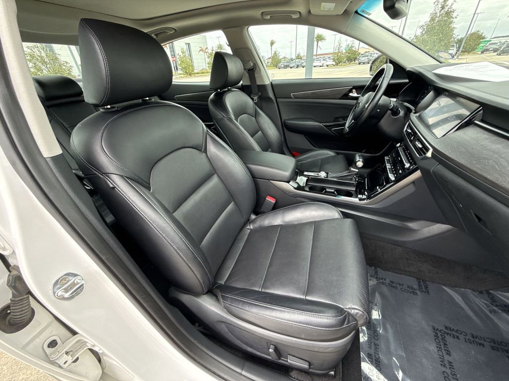 Used 2020 Kia Cadenza Technology FWD image 16