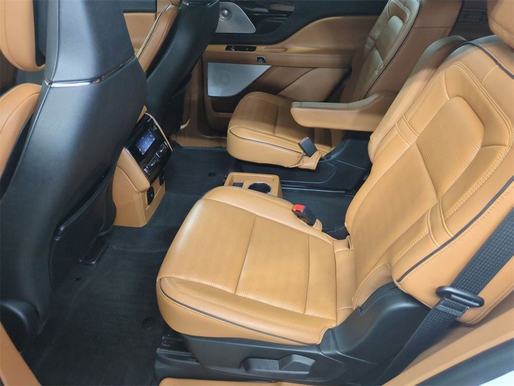 Certified 2023 Lincoln Aviator Black Label w/ Dynamic Handling Package image 27