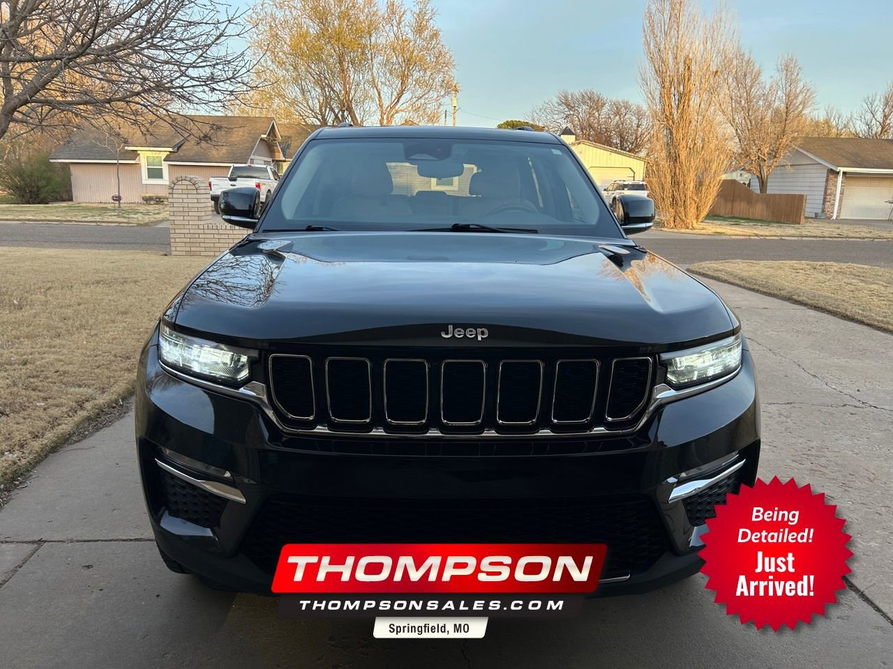Used 2022 Jeep Grand Cherokee Limited image 1