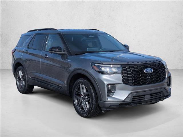 Certified 2025 Ford Explorer ST-Line w/ ST-Line Street Pack image 3