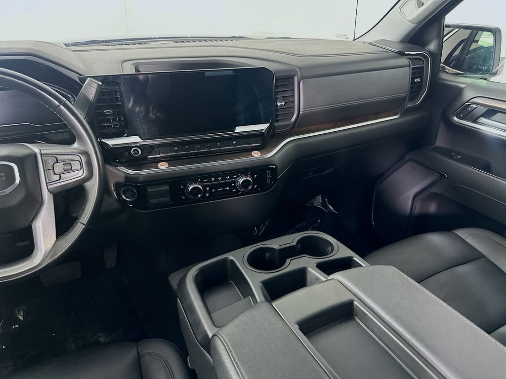 Used 2025 GMC Sierra 1500 SLT RWD image 19