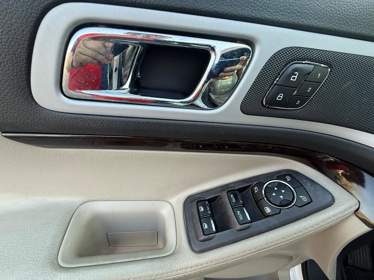 Used 2013 Ford Explorer Limited image 11