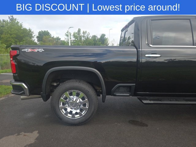 Used 2025 Chevrolet Silverado 2500 LTZ w/ LTZ Plus Package AWD/4WD image 11