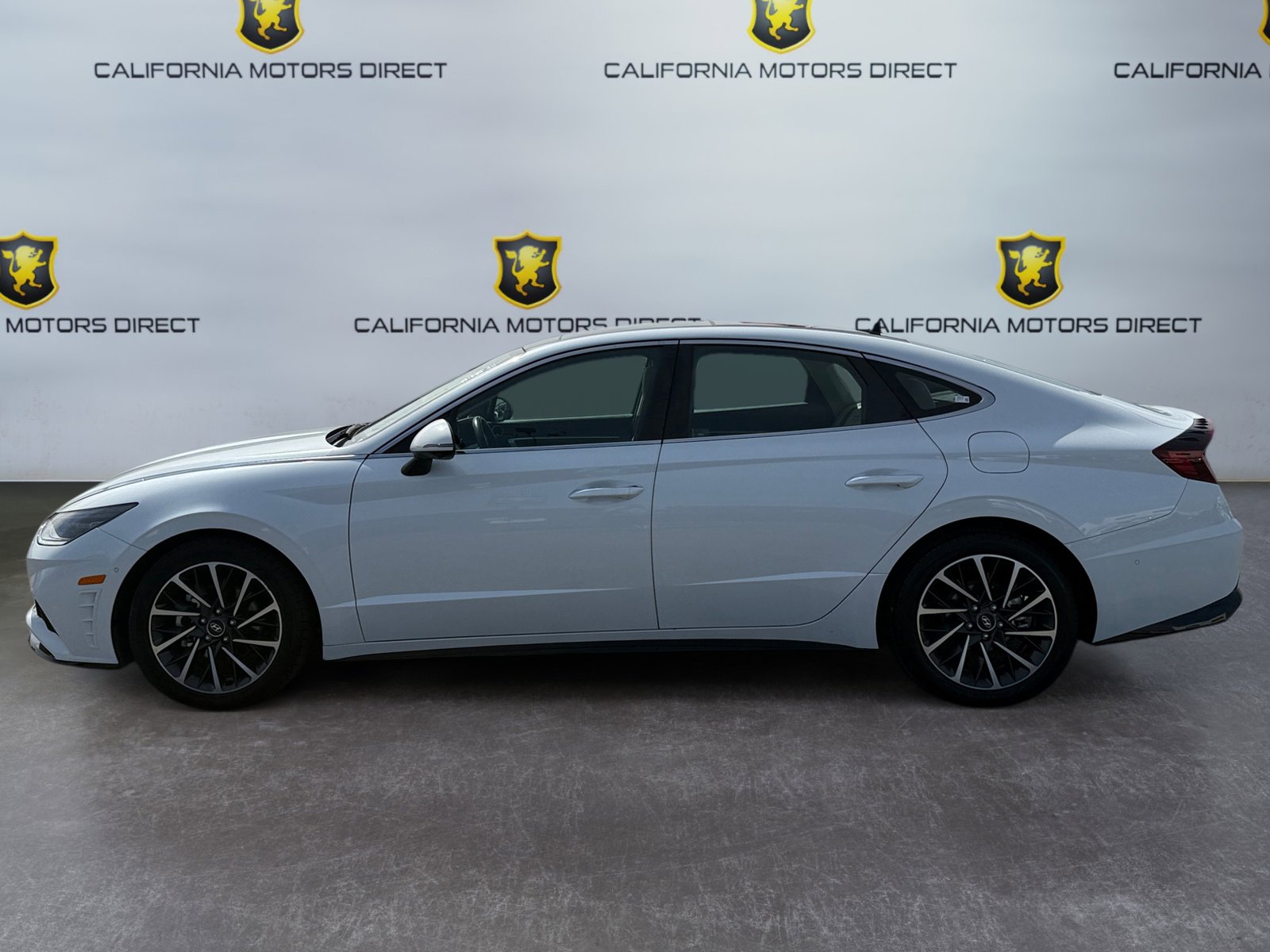 Used 2020 Hyundai Sonata Limited FWD image 2
