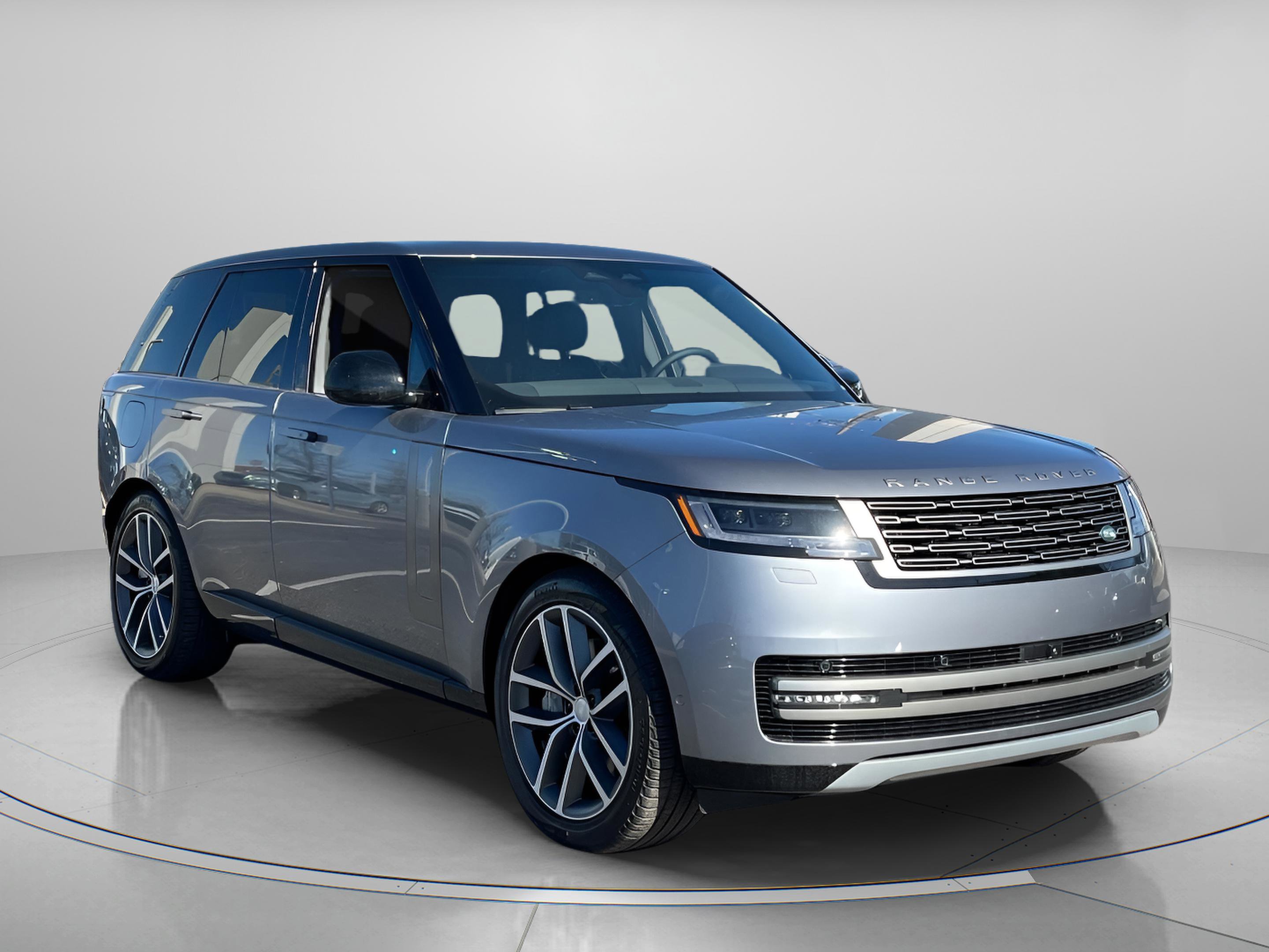 New 2025 Land Rover Range Rover SE image 7