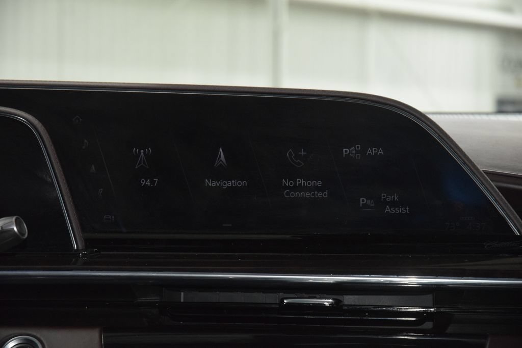 Used 2023 Cadillac Escalade Premium Luxury Platinum AWD/4WD image 33