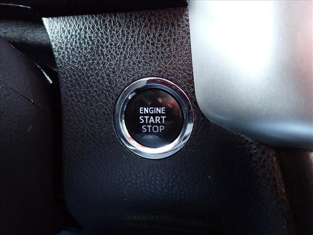 Used 2016 Toyota Highlander XLE image 25