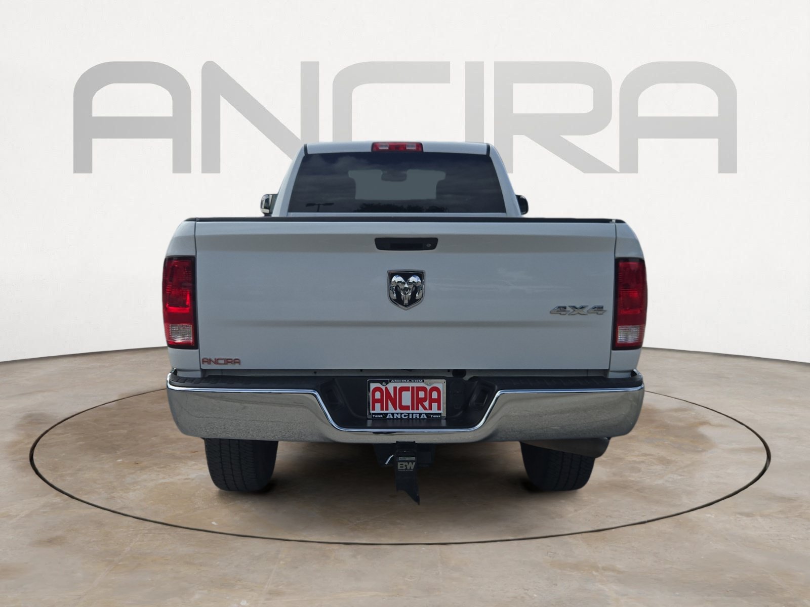 Used 2015 RAM 2500 Tradesman w/ Chrome Appearance Group AWD/4WD image 9