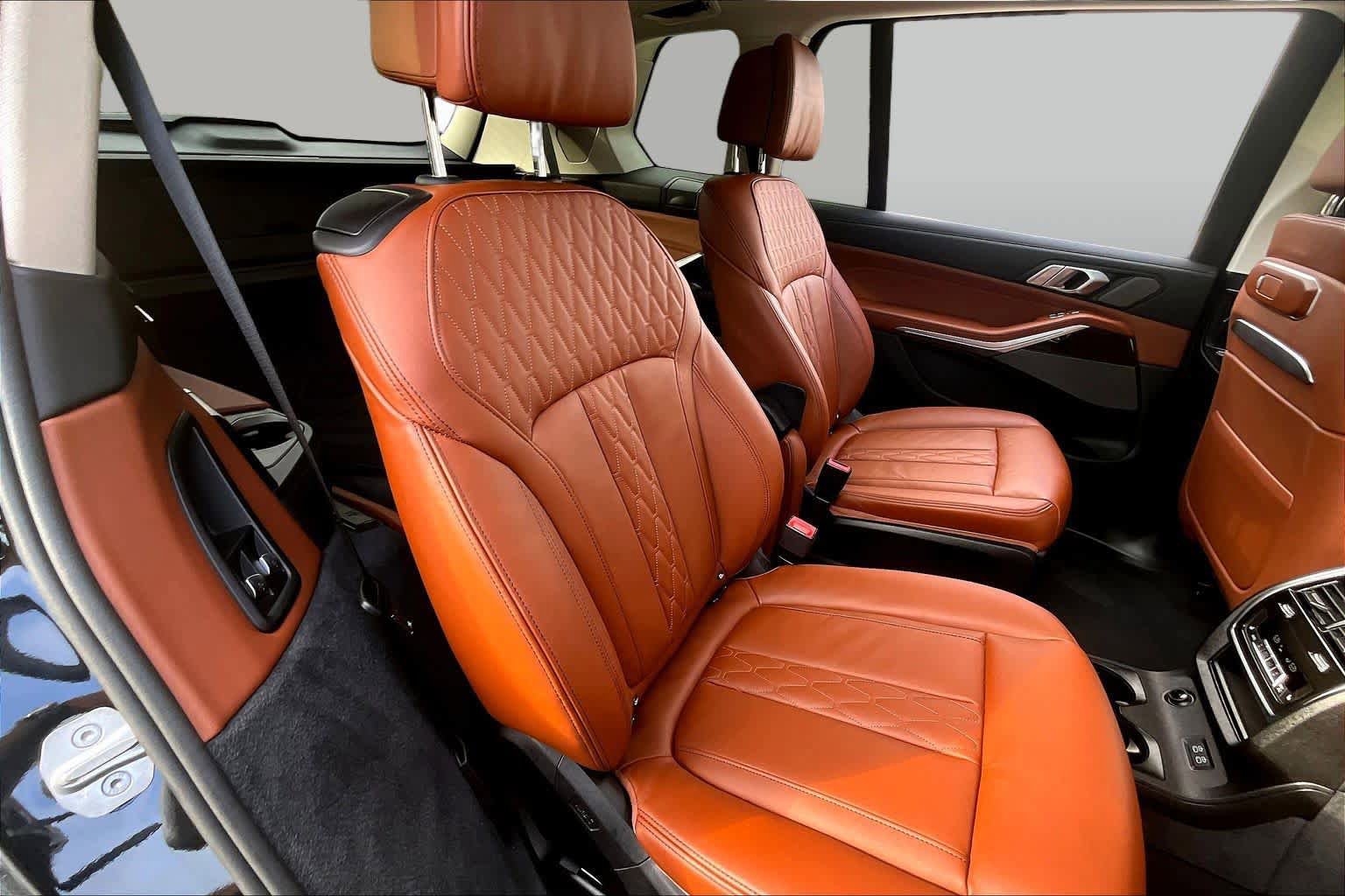 Used 2026 BMW X7 xDrive40i w/ Premium Package AWD/4WD image 19