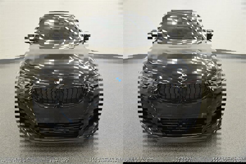 Used 2023 BMW 230i w/ M Sport Package image 5