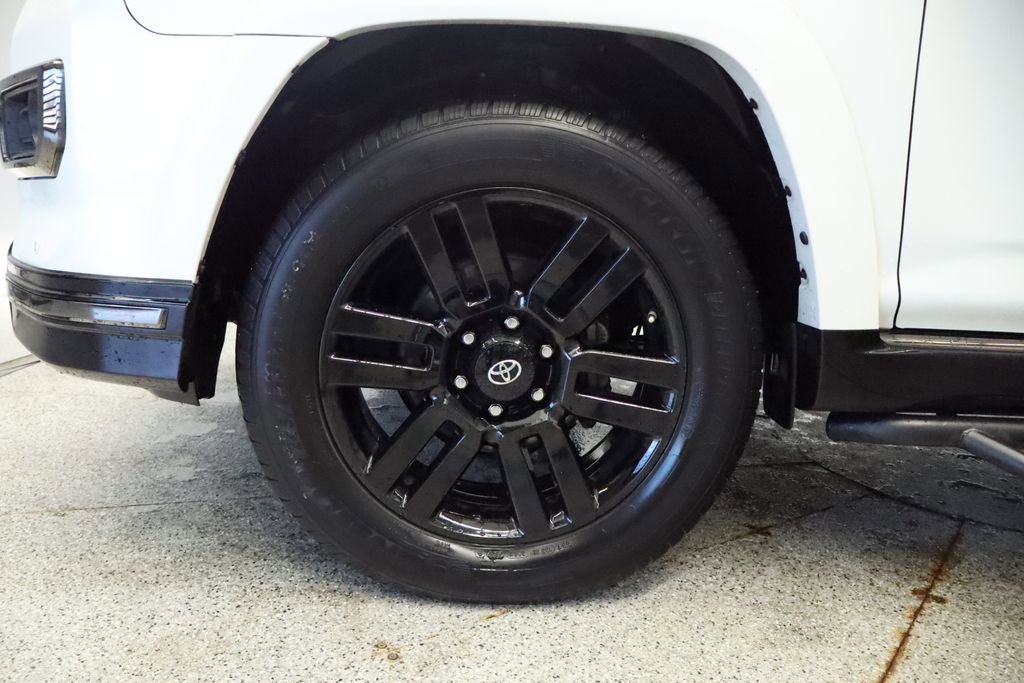 Used 2019 Toyota 4Runner Limited AWD/4WD image 11
