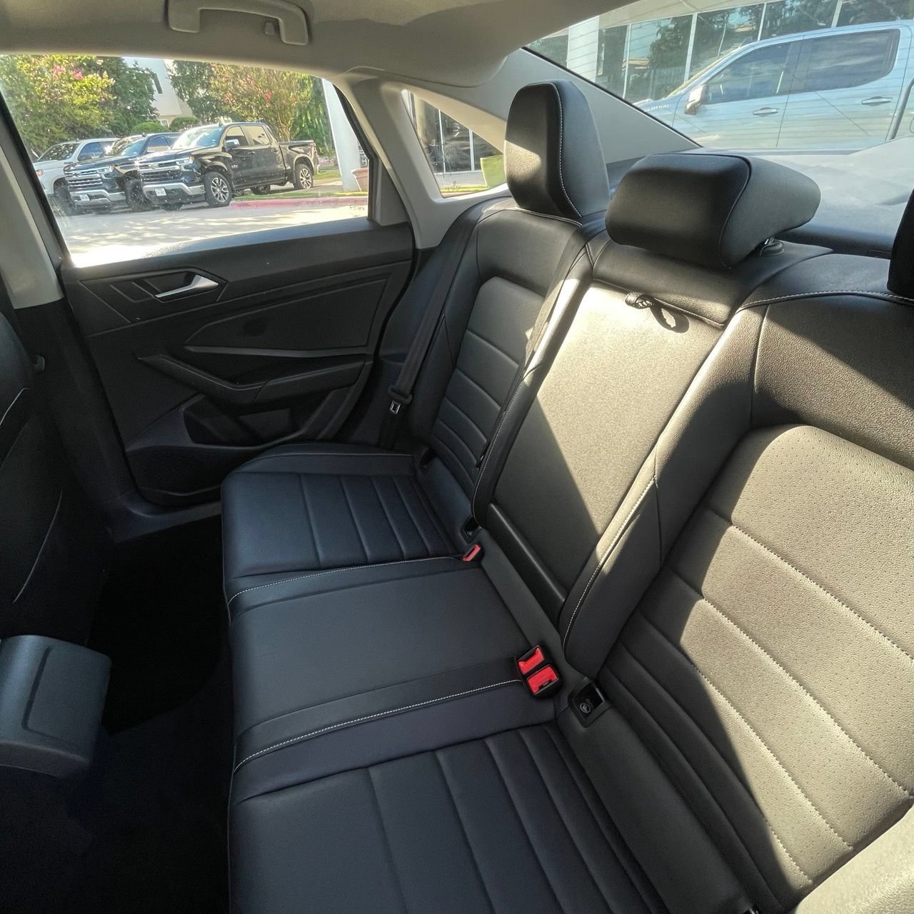Used 2024 Volkswagen Jetta SE FWD image 24
