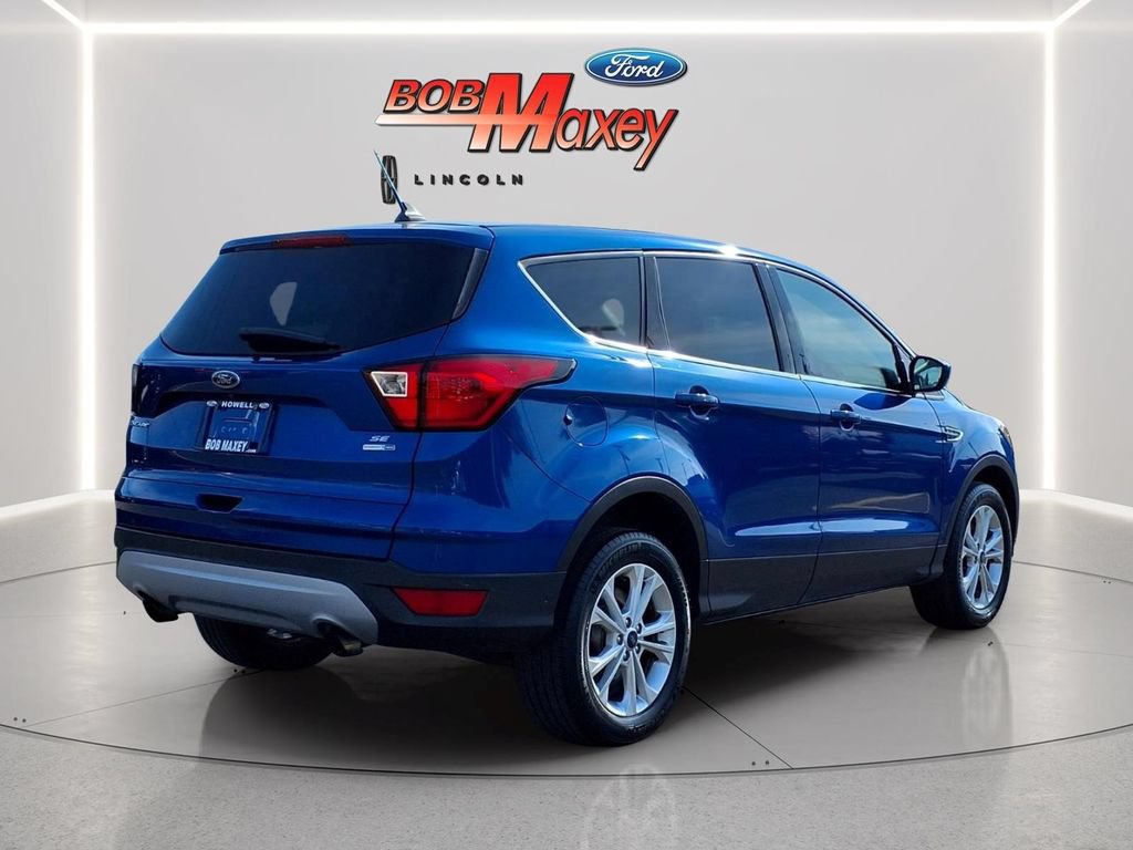 Used 2019 Ford Escape SE AWD/4WD image 4