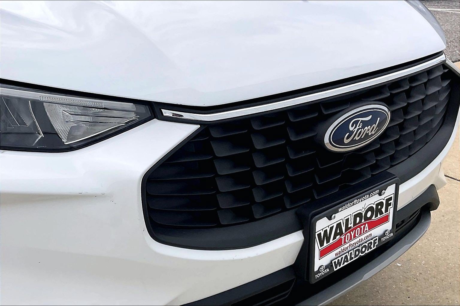 Used 2025 Ford Escape Active AWD/4WD image 34