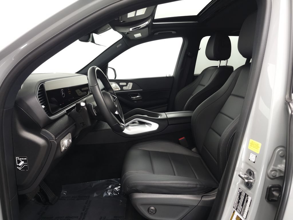 Used 2025 Mercedes-Benz GLE 450e 4MATIC image 8