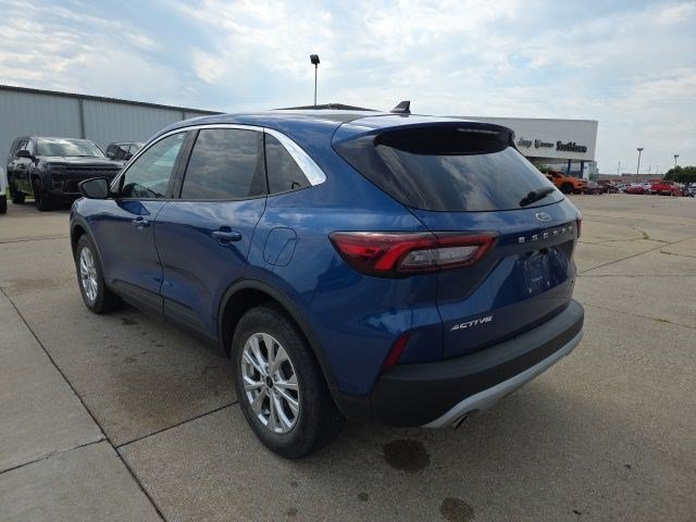 Used 2023 Ford Escape Active AWD/4WD image 6