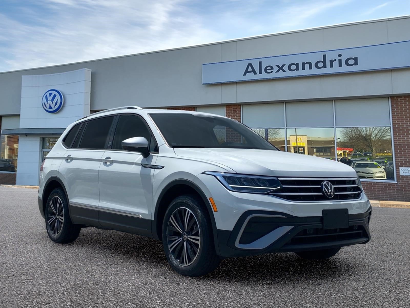Certified 2024 Volkswagen Tiguan Wolfsburg Edition FWD image 1